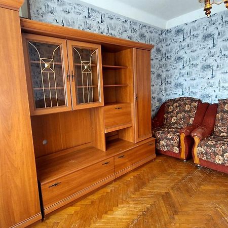2 Bedroom Apartment Metro Vasilkovskaya Kiev Eksteriør billede